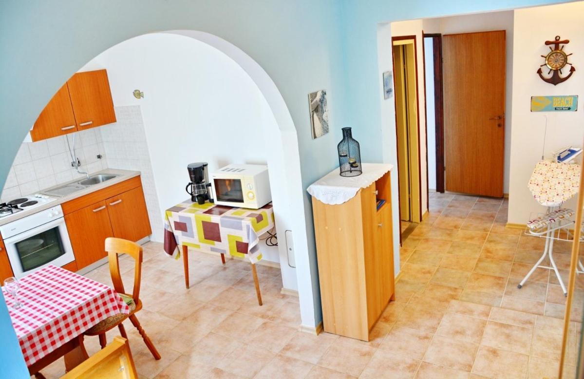 Apartments By The Sea Vrsi - Mulo, Zadar - 12519 Exterior photo