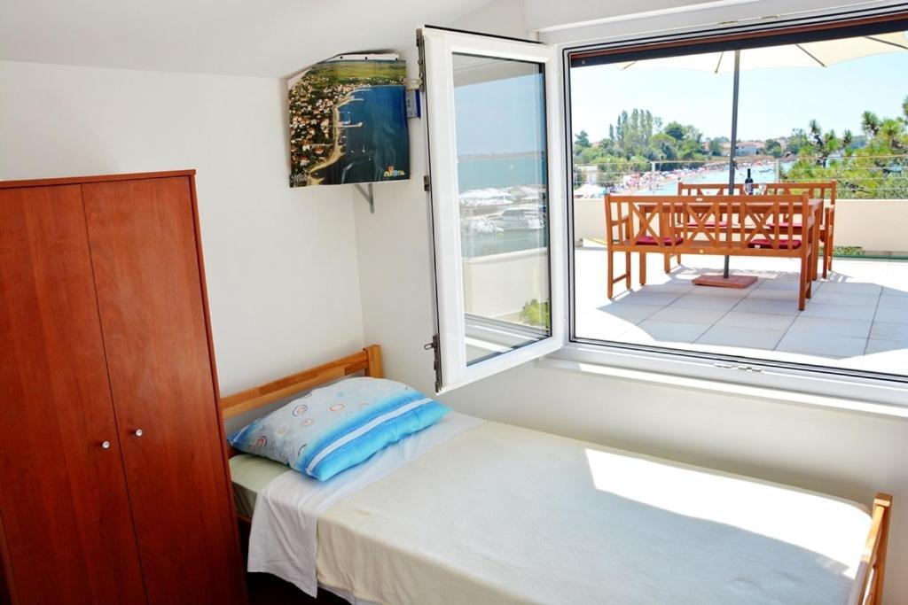 Apartments By The Sea Vrsi - Mulo, Zadar - 12519 Room photo